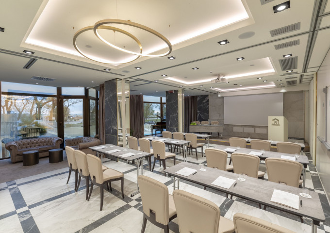 media.sala_congressi_corallo_hotel_rimini_16