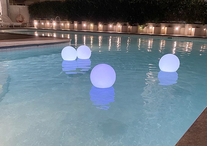 media.luci piscina hotel ambasciatori