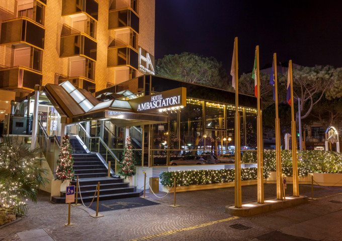 media.ambasciatori esterno natale