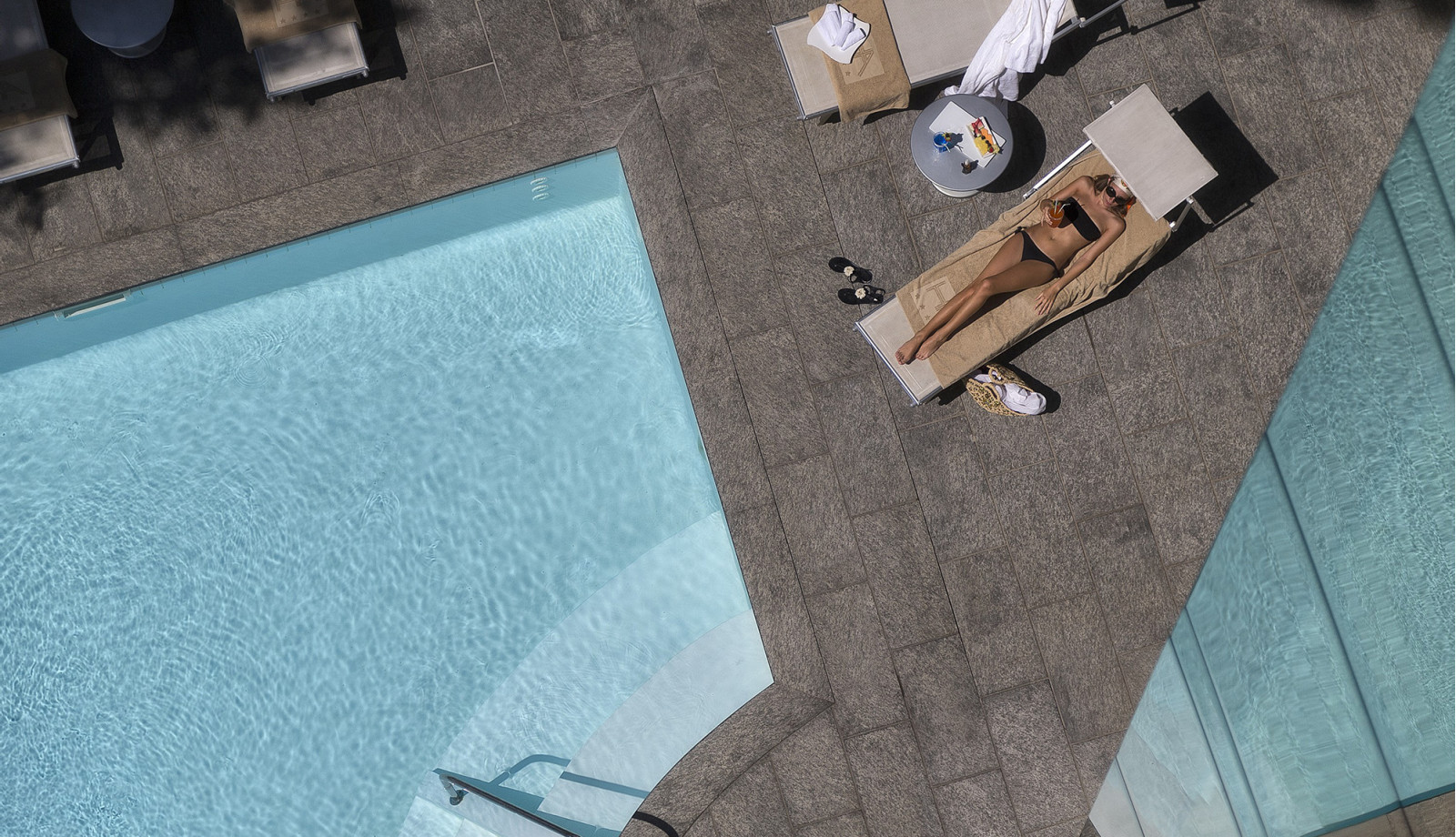 media.piscina hotel ambasciatori 4 stelle