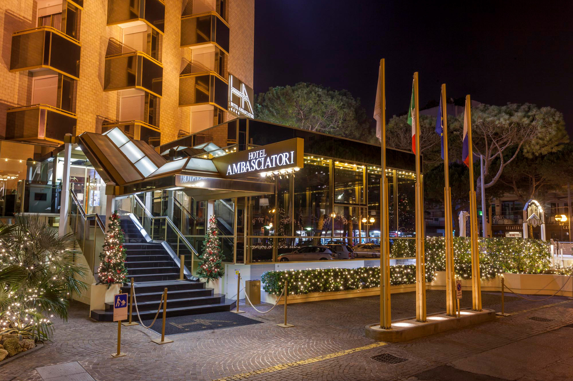 media.ambasciatori esterno natale